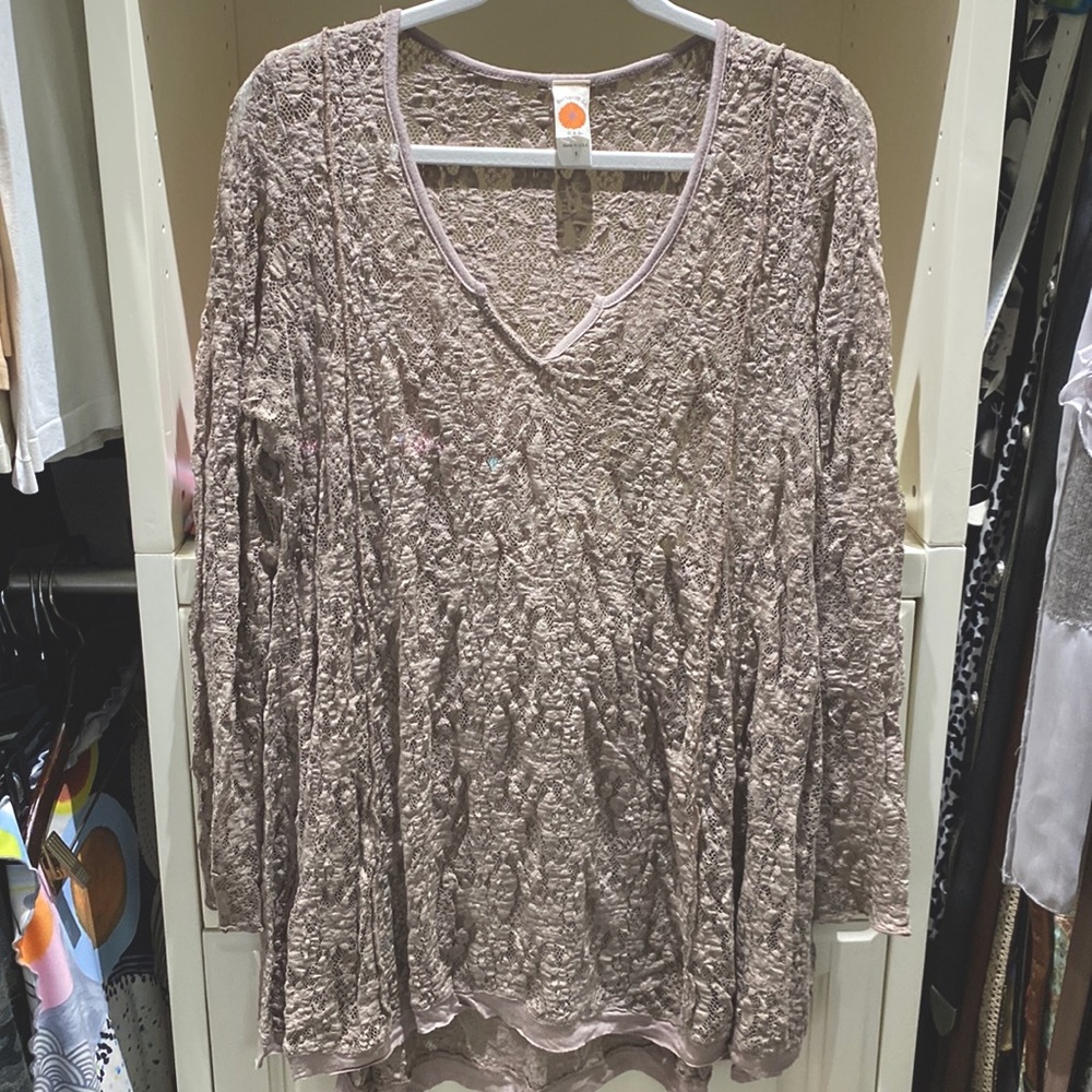 Beige lace tunic